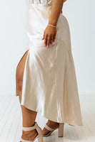 Curvy Slit Ruffled Skirt